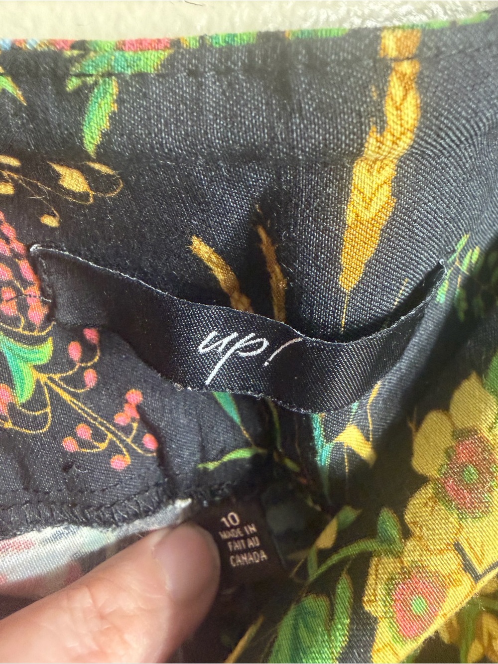 UP! Botanical Floral Ankle Pants Size 10 Pull On Stretch Trousers - Picture 4 of 7